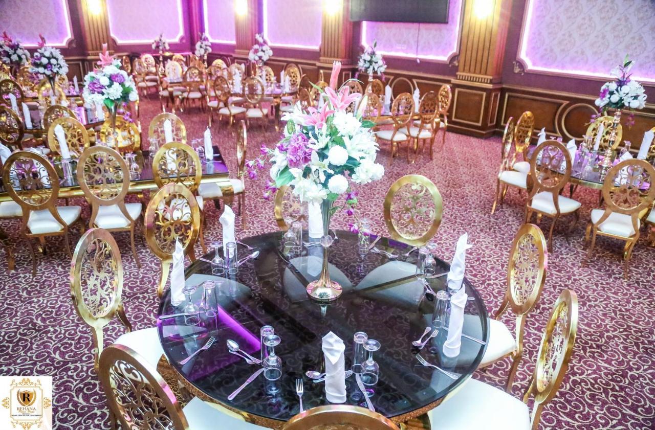 Rehana Plaza Hotel Каир Экстерьер фото A wedding reception at the Taj Bengal